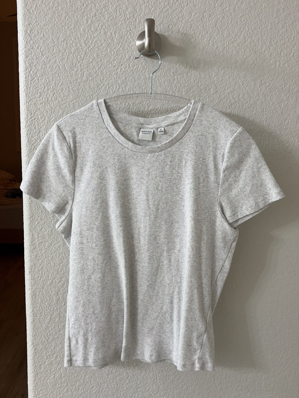 Aritzia Girls' Light Heather Gray Short Sleeve Tee